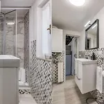 Atrhome - Canova Urban Space