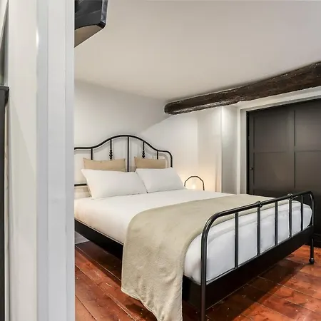 Atrhome - Canova Urban Space *