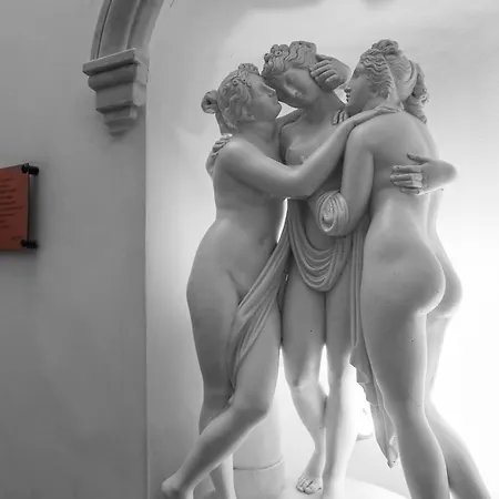 Atrhome - Canova Urban Space Appartement
