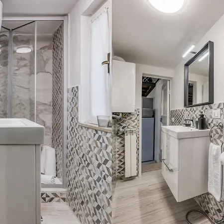 Atrhome - Canova Urban Space